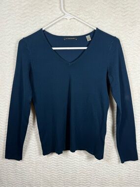 T Tahari Navy V-Neck Long Sleeve Top